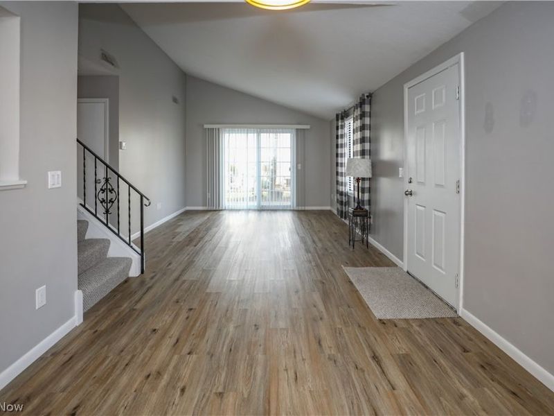 53 Privet Lane, Northfield, OH 44067 Photo 5