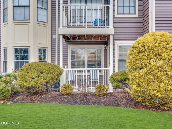 202 Blew Court, East Brunswick, NJ 08816