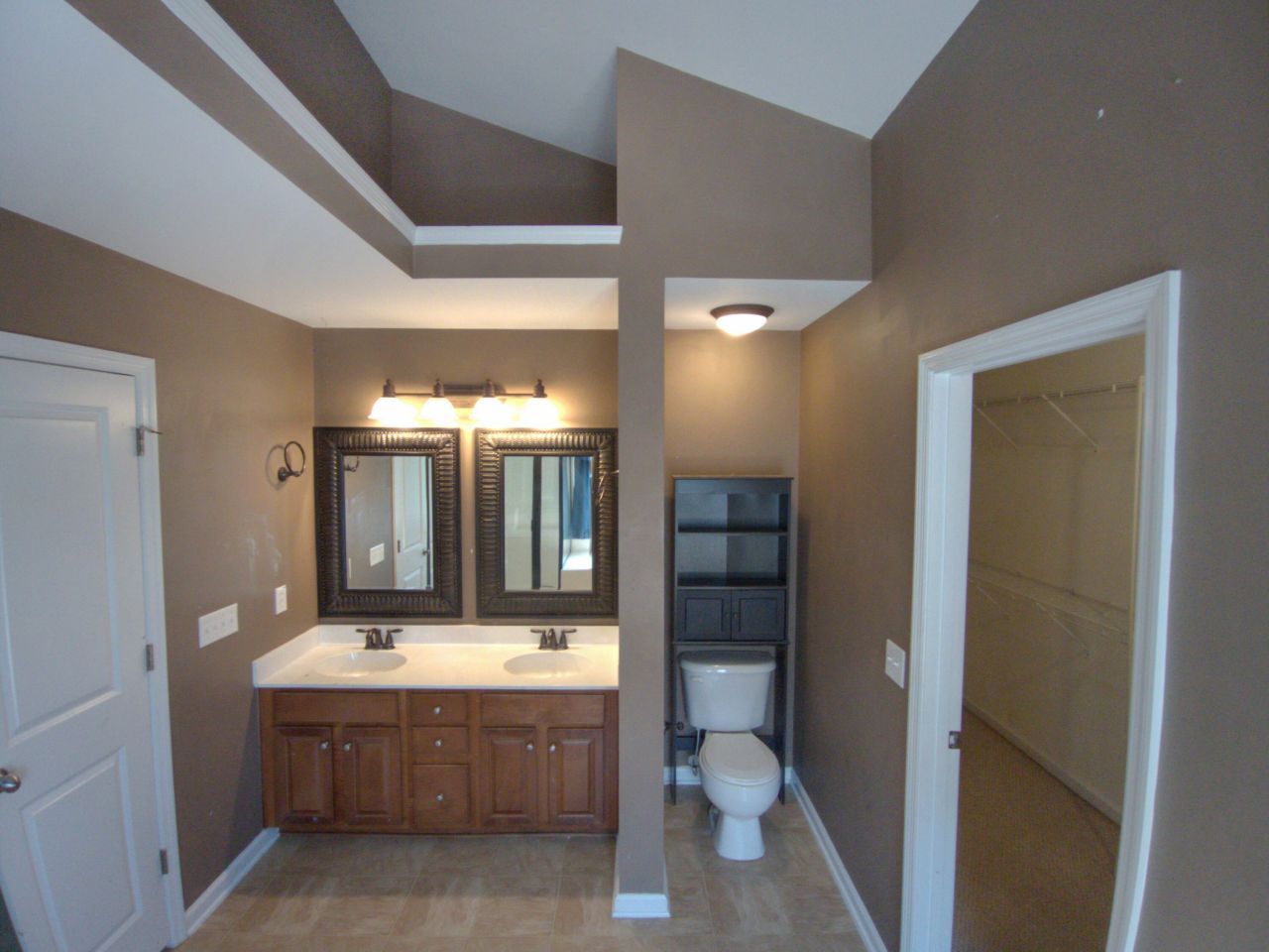 5004 Blair Road Photo 4