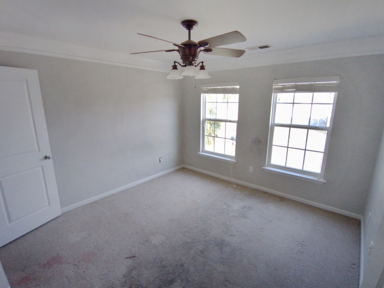 5004 Blair Road Photo 8