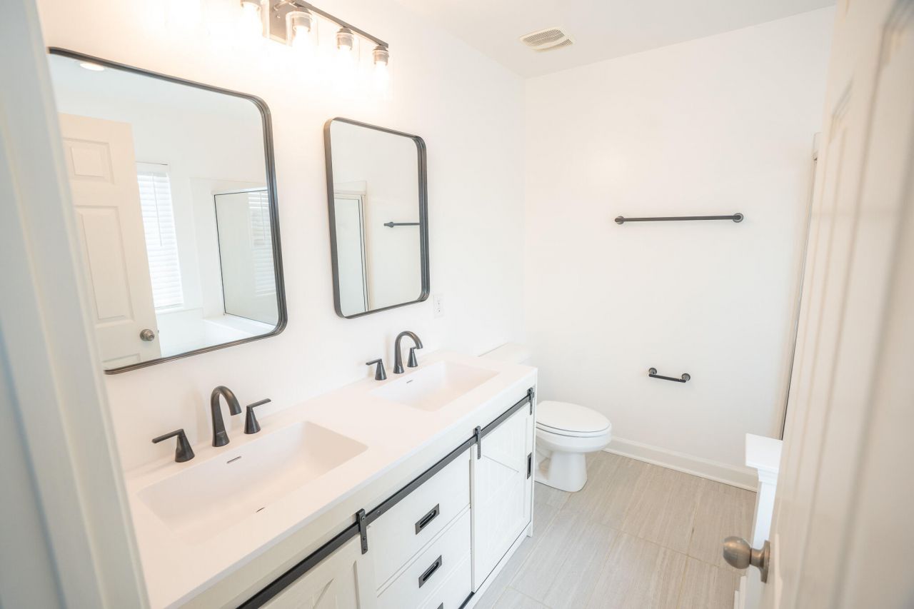 243 Cameron Street Photo 18