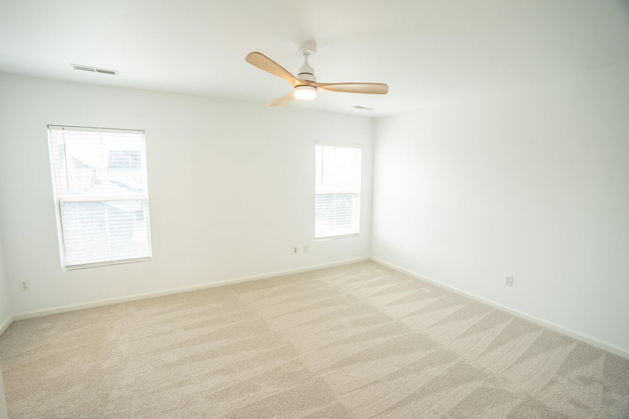 243 Cameron Street Photo 25