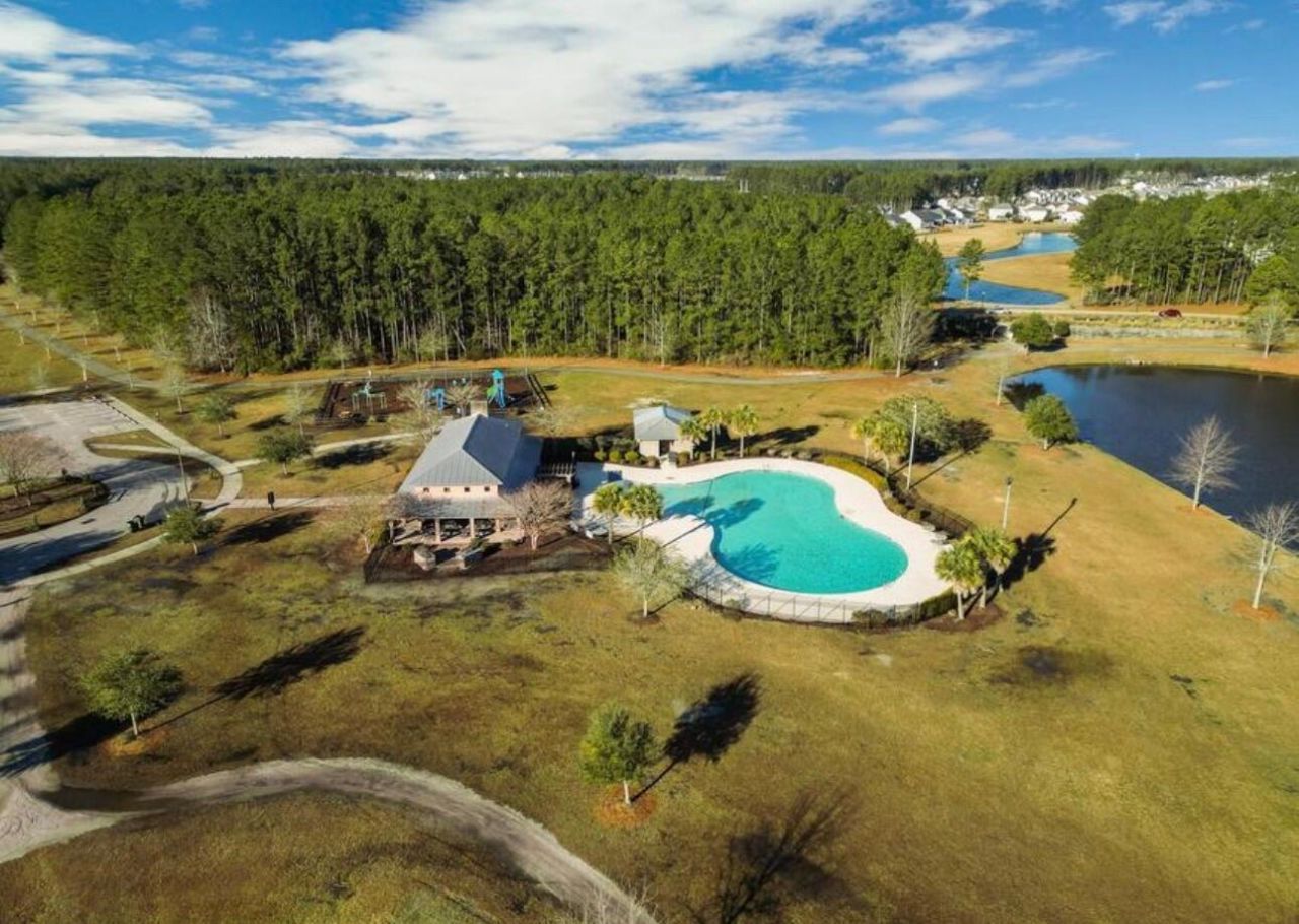 243 Cameron Street Photo 38