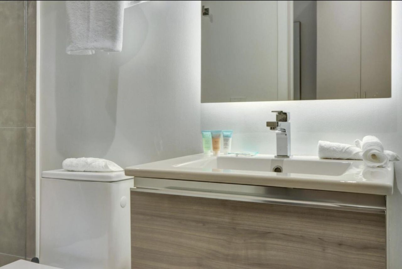 229 SW 9th Street, Unit 201, Miami, FL 33130 Photo