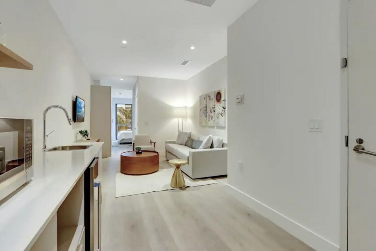 229 SW 9th Street, Unit 201, Miami, FL 33130 Photo