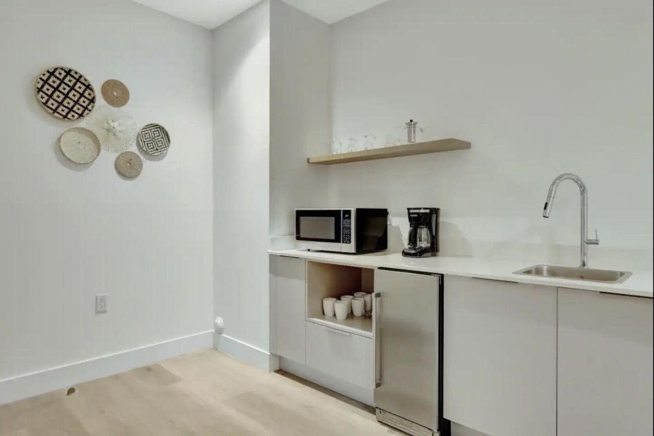 229 SW 9th Street, Unit 201, Miami, FL 33130 Photo