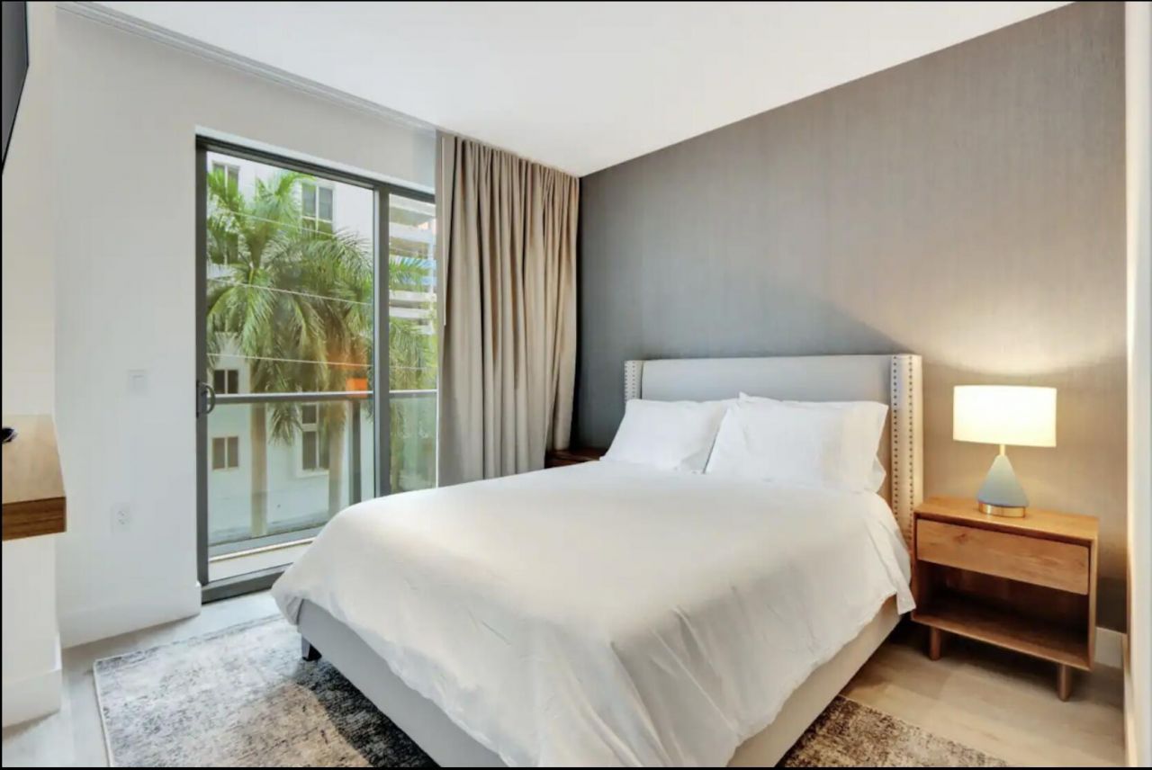 229 SW 9th Street, Unit 201, Miami, FL 33130 Photo