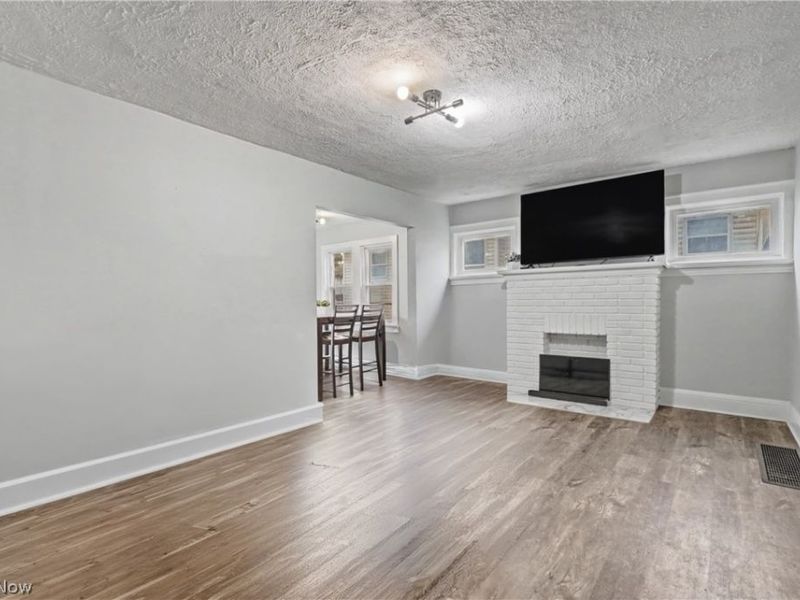 1364 Arnold Avenue , Akron, OH 44305 Photo 2