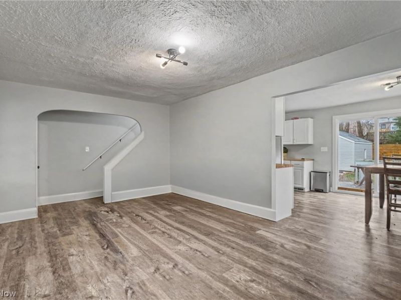 1364 Arnold Avenue , Akron, OH 44305 Photo 4