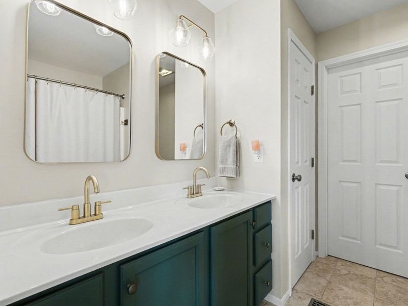 7615 Cloudstone Drive, Florence, KY 41042 Photo 17