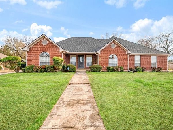 3650 Brownwood Drive , Paris, TX 75462