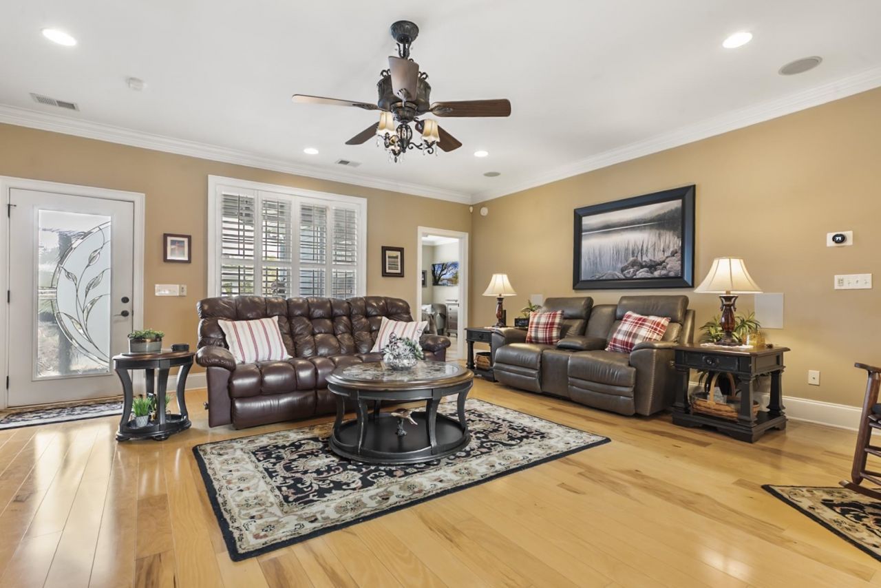 187 Beauty Ave. Photo 11