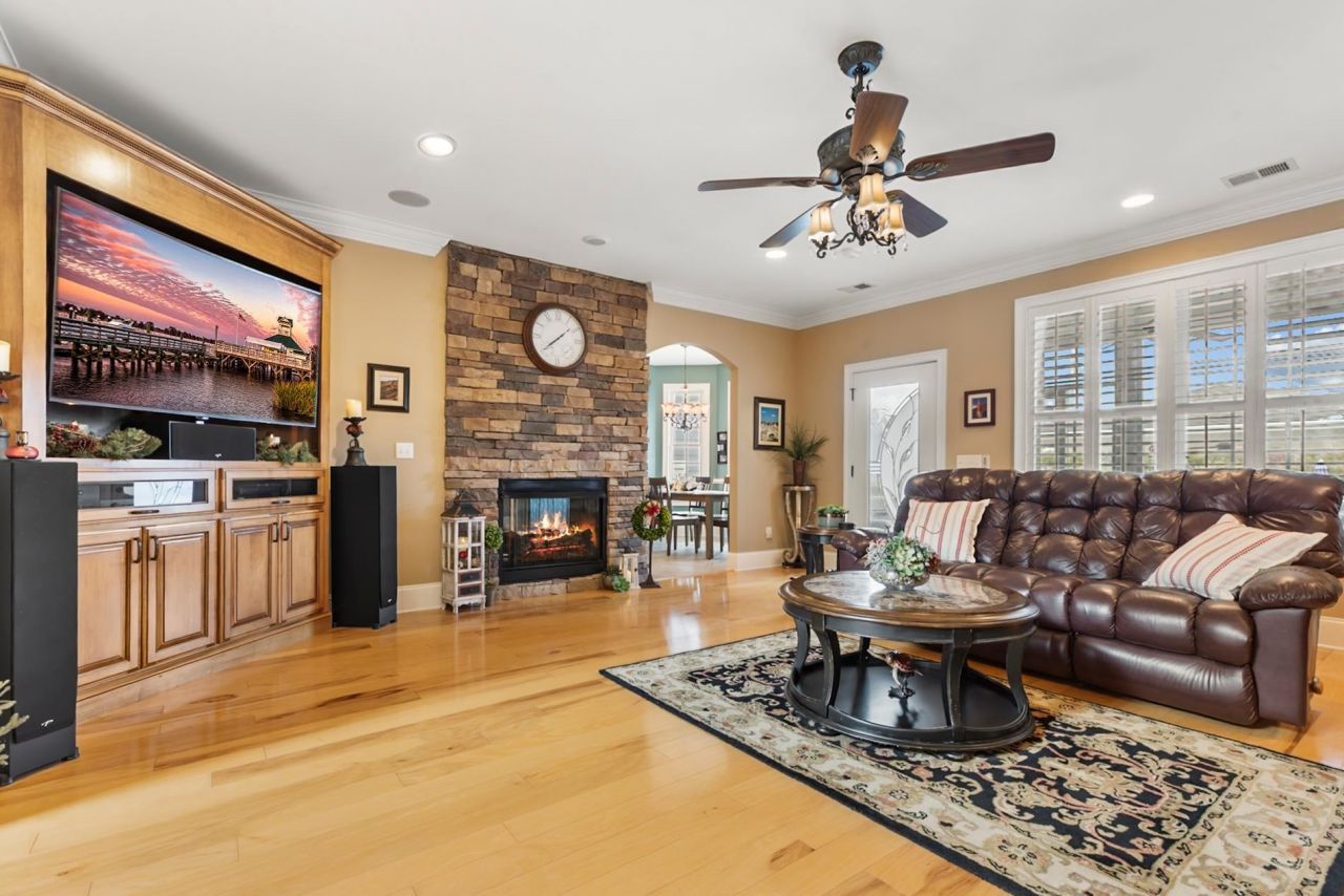 187 Beauty Ave. Photo 12