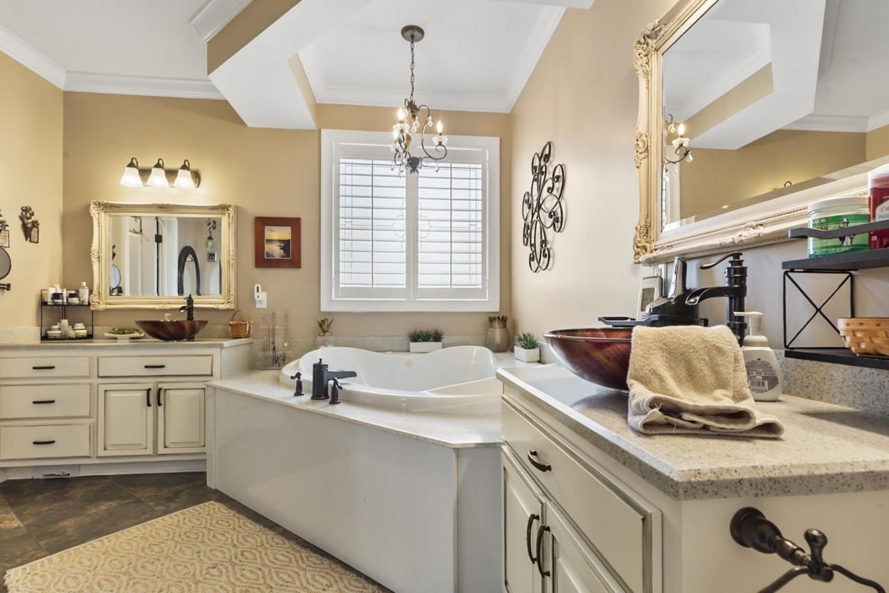 187 Beauty Ave. Photo 29