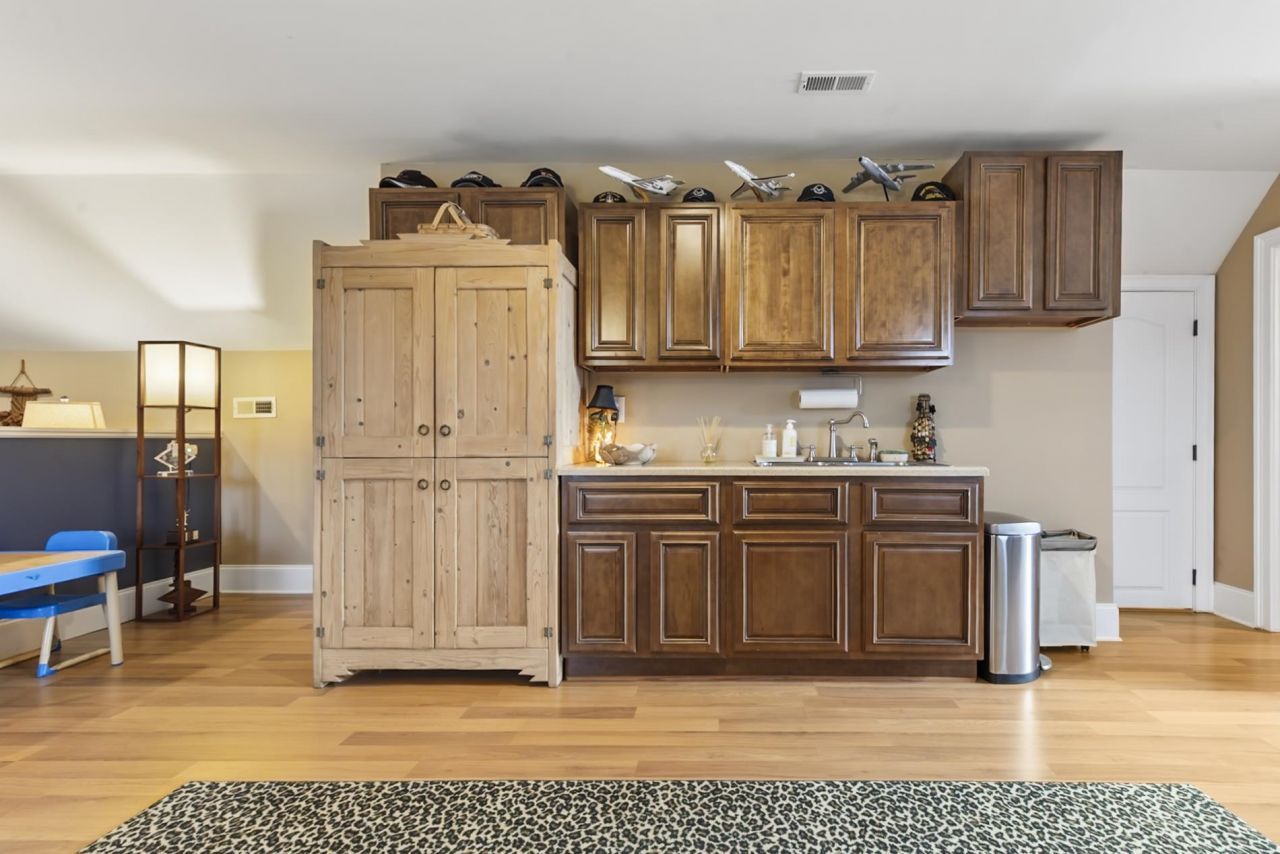 187 Beauty Ave. Photo 49