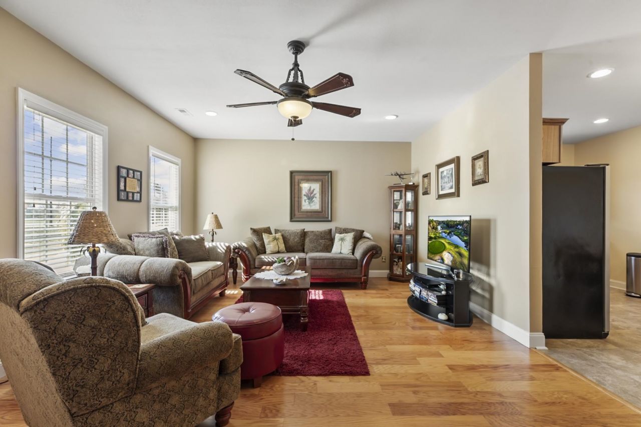 187 Beauty Ave. Photo 59