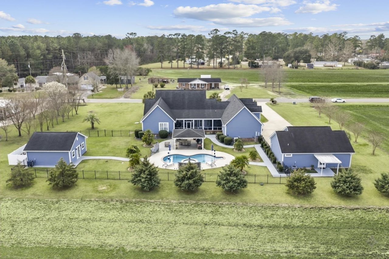 187 Beauty Ave. Photo 6