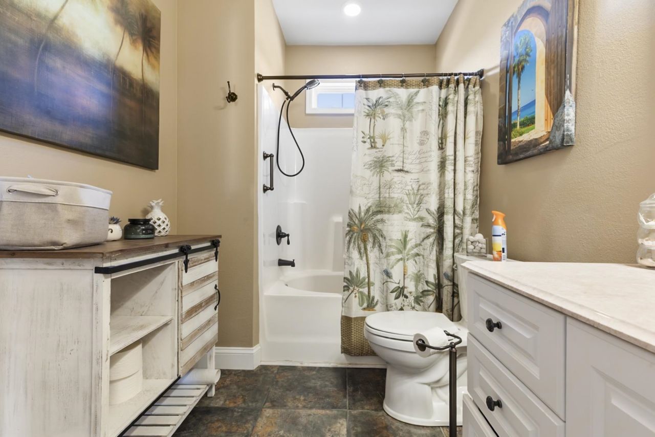 187 Beauty Ave. Photo 67