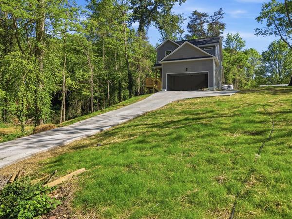 225 Sweetland Drive, Chattanooga, TN 37415