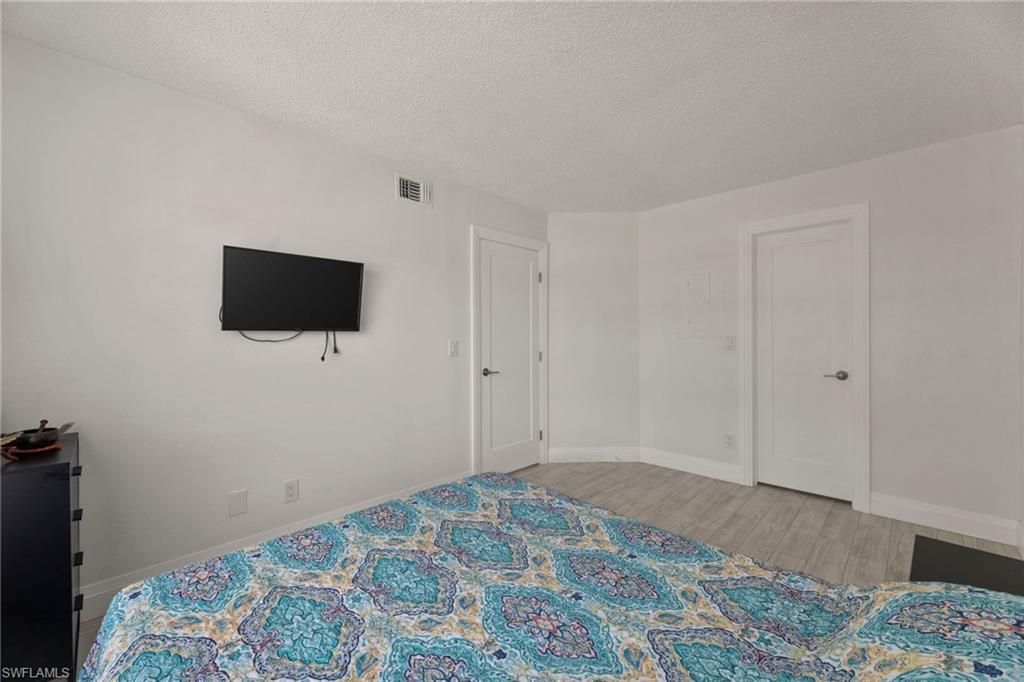 201 Santa Clara Dr, Unit 13, Naples, FL 34104 Photo