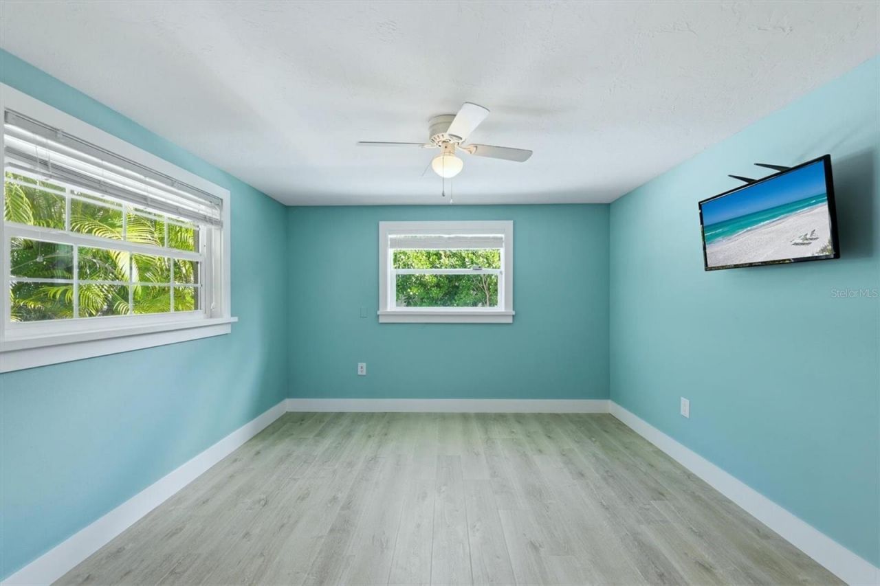 5803 De Palmas Avenue, Holmes Beach, FL 34217 Photo