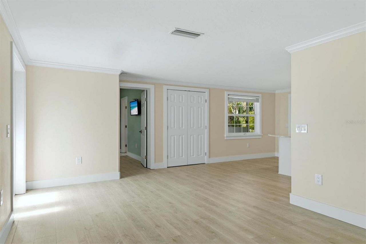 5803 De Palmas Avenue, Holmes Beach, FL 34217 Photo