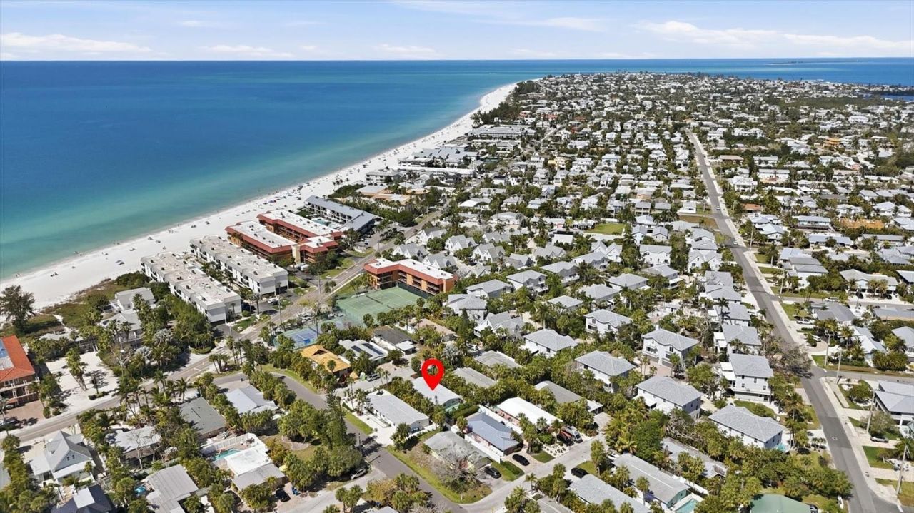5803 De Palmas Avenue, Holmes Beach, FL 34217 Photo