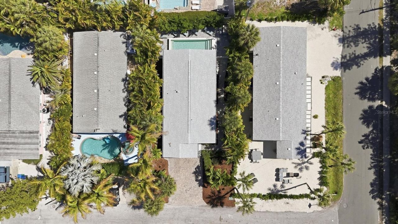 5803 De Palmas Avenue, Holmes Beach, FL 34217 Photo