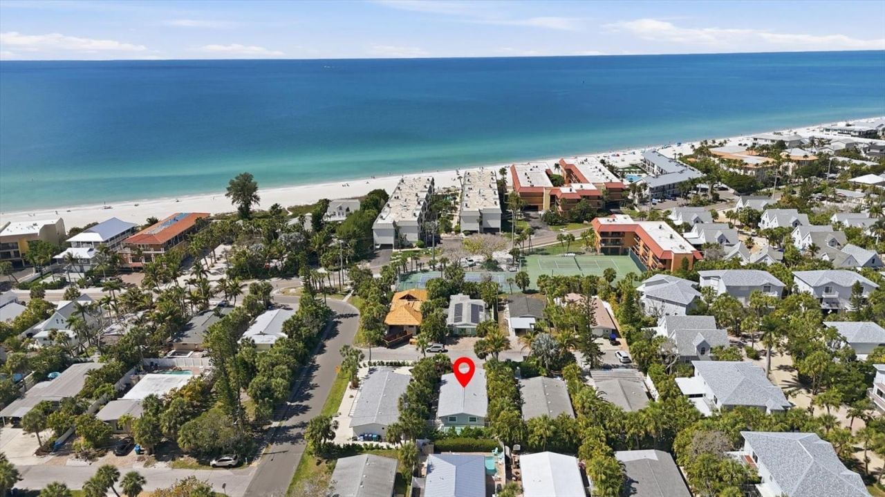 5803 De Palmas Avenue, Holmes Beach, FL 34217 Photo