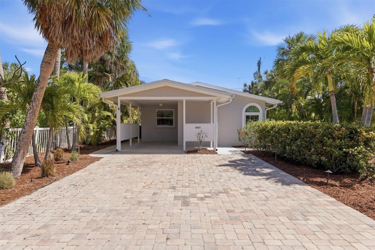 5803 De Palmas Avenue, Holmes Beach, FL 34217 Photo