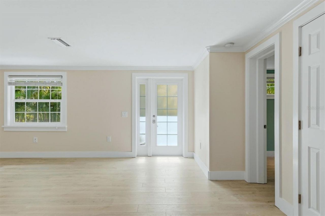 5803 De Palmas Avenue, Holmes Beach, FL 34217 Photo