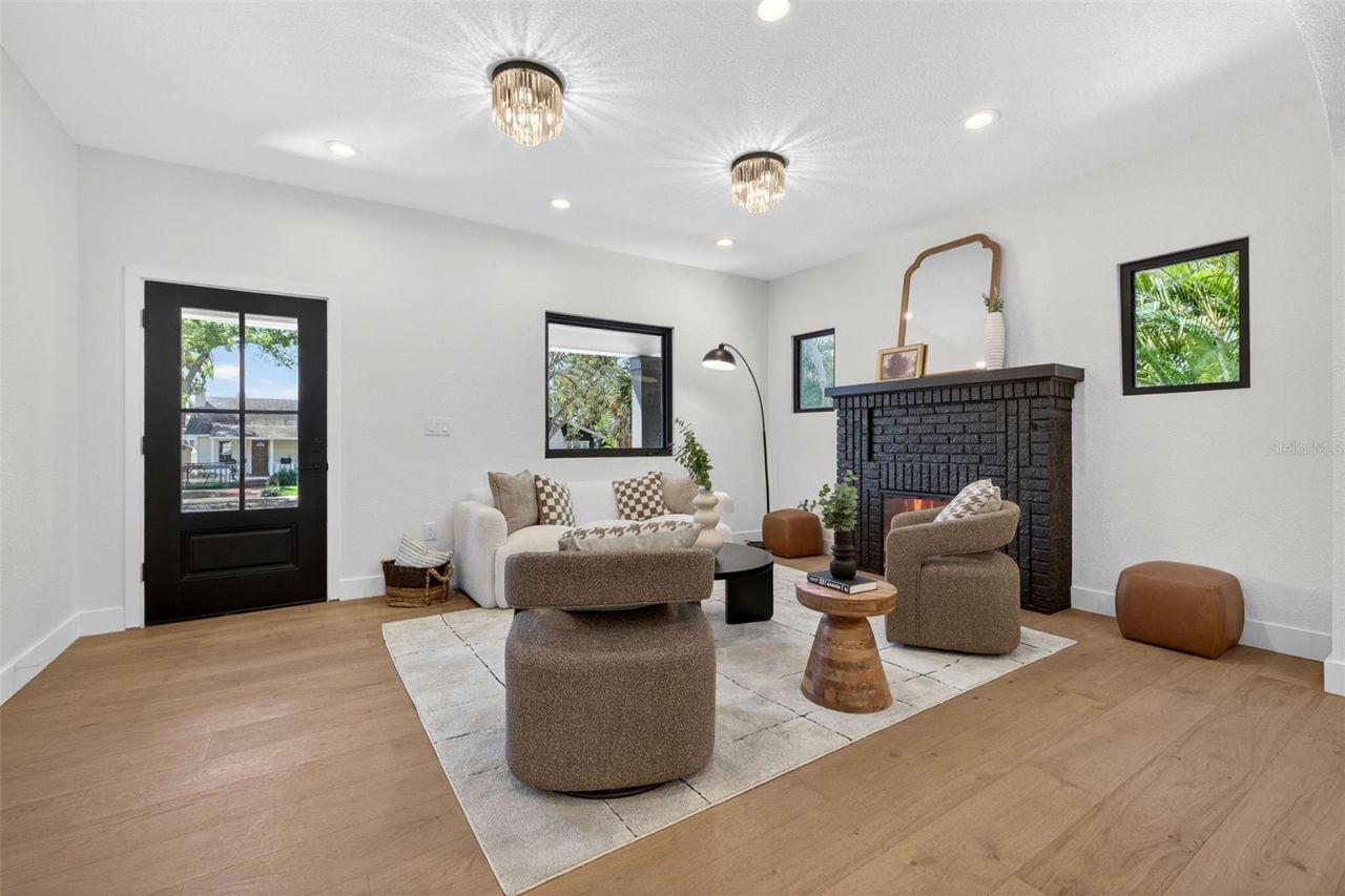 159 17th Avenue N, Saint Petersburg, FL 33704 Photo