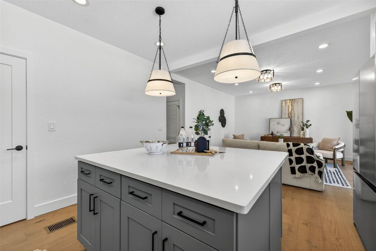 159 17th Avenue N, Saint Petersburg, FL 33704 Photo