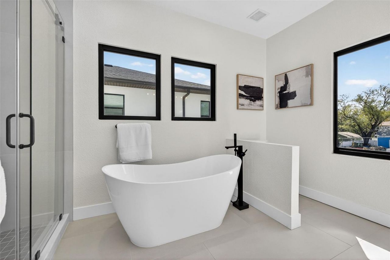 159 17th Avenue N, Saint Petersburg, FL 33704 Photo