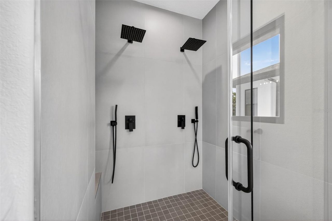 159 17th Avenue N, Saint Petersburg, FL 33704 Photo