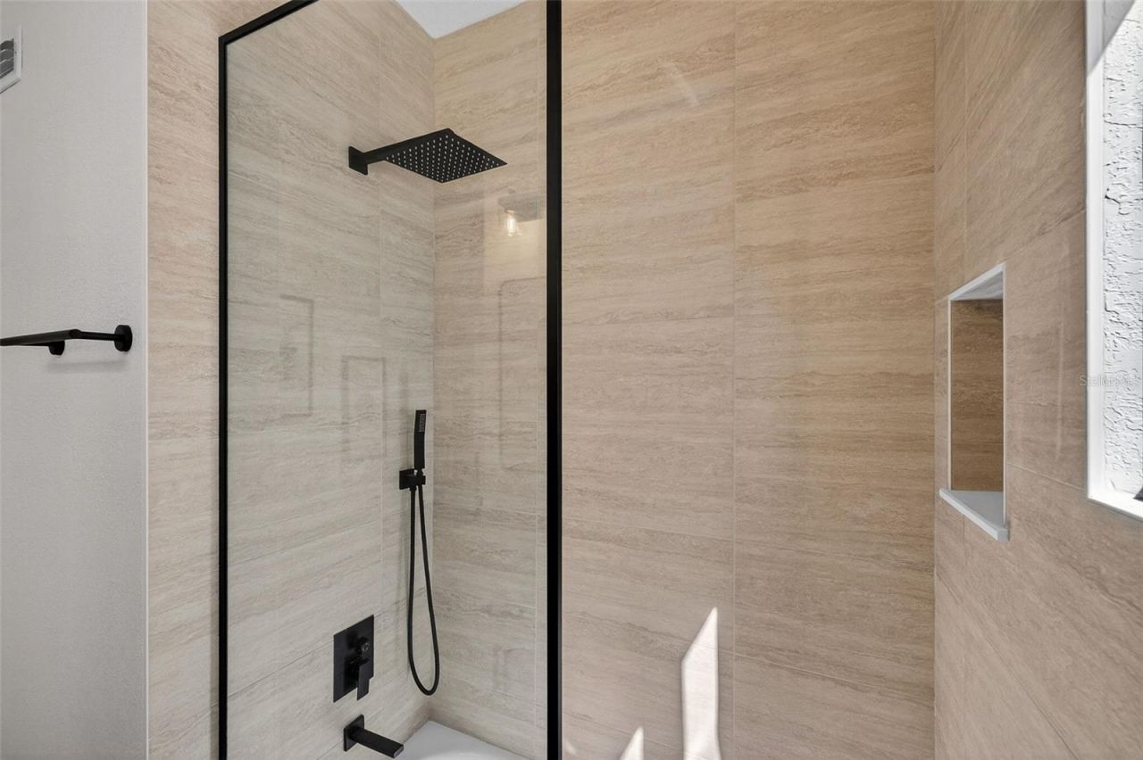 159 17th Avenue N, Saint Petersburg, FL 33704 Photo