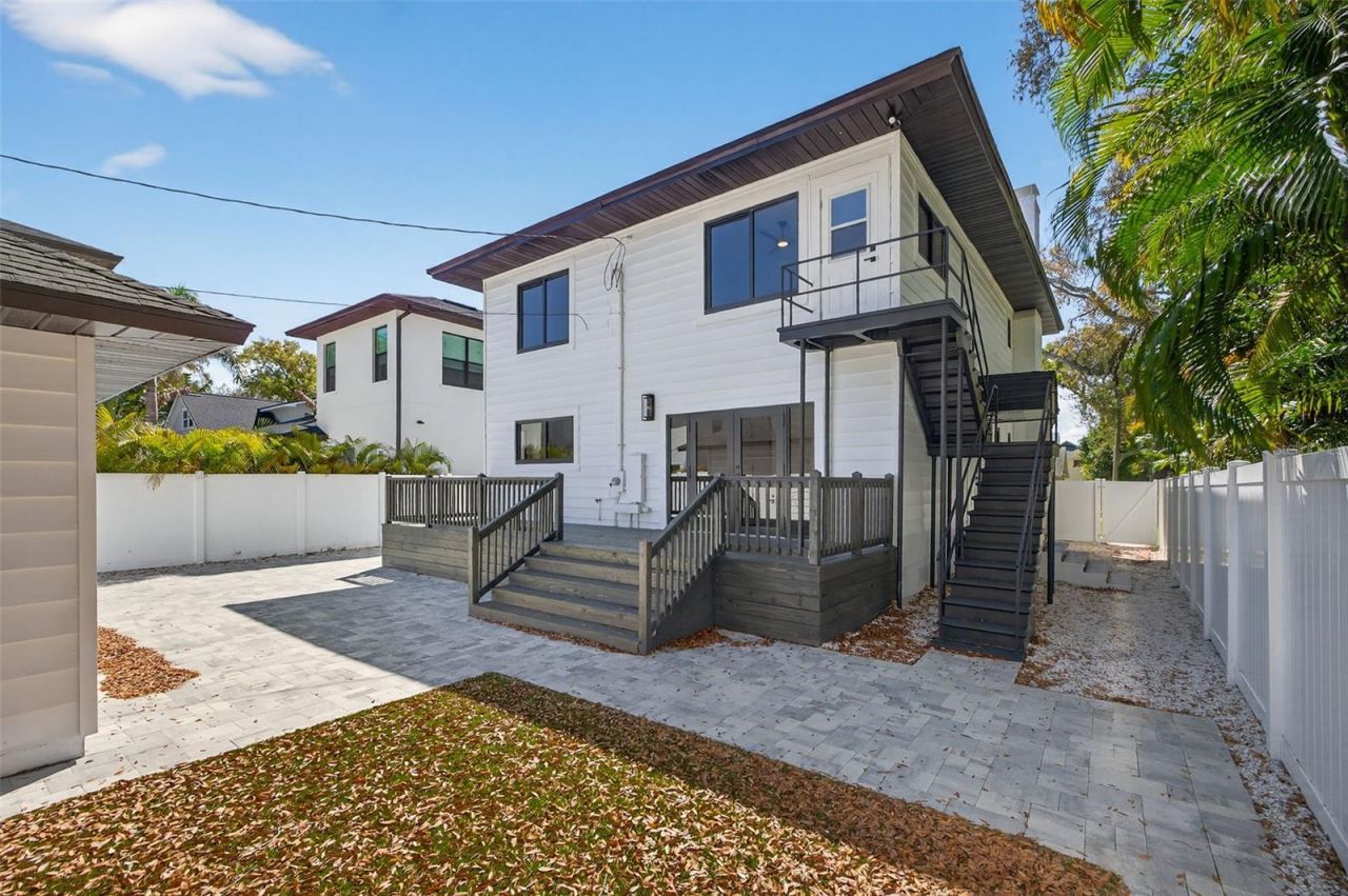 159 17th Avenue N, Saint Petersburg, FL 33704 Photo