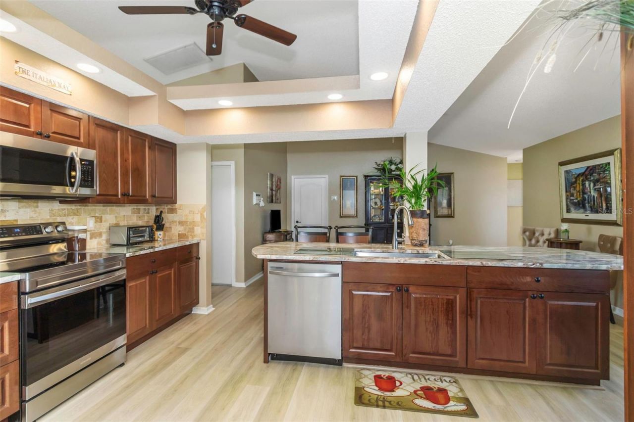 8836 Hargrove Drive, Hudson, FL 34667 Photo