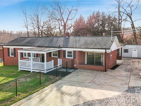 606 Park Avenue , Morganton, NC 28655