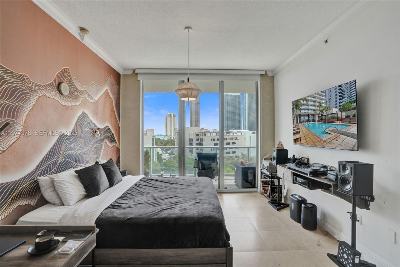 3470 E Coast Ave, Unit H0708, Miami, FL 33137 Photo