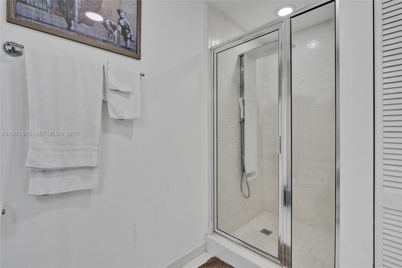 3470 E Coast Ave, Unit H0708, Miami, FL 33137 Photo