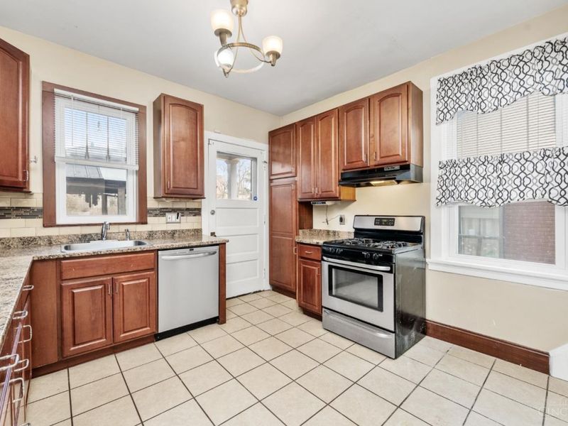 4452 Carnation Avenue, Cincinnati, OH 45238 Photo 11