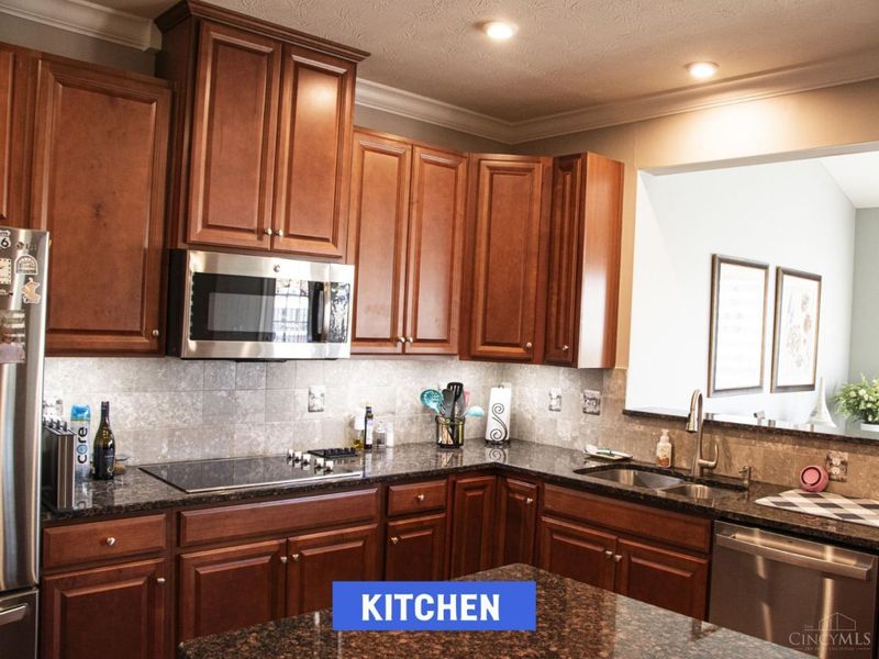 2661 Unbridled Way, Hamilton Twp, OH 45152 Photo 10