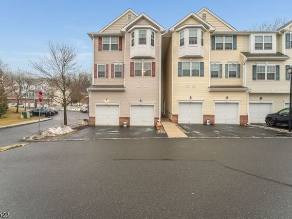 85 Conover Terrace, Lebanon, NJ 08833