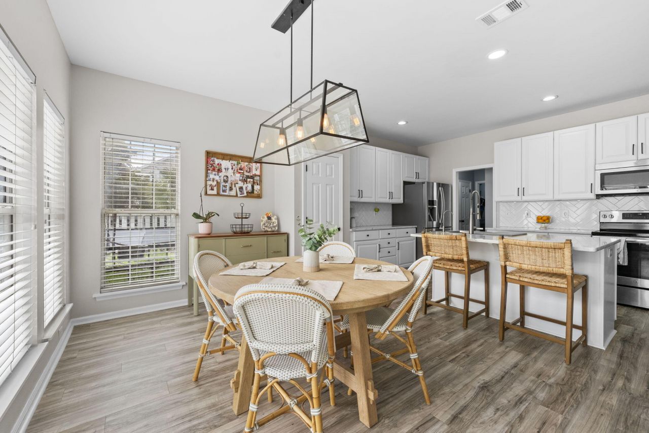 621 Antebellum Lane Photo 15