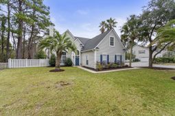 621 Antebellum Lane photo 4