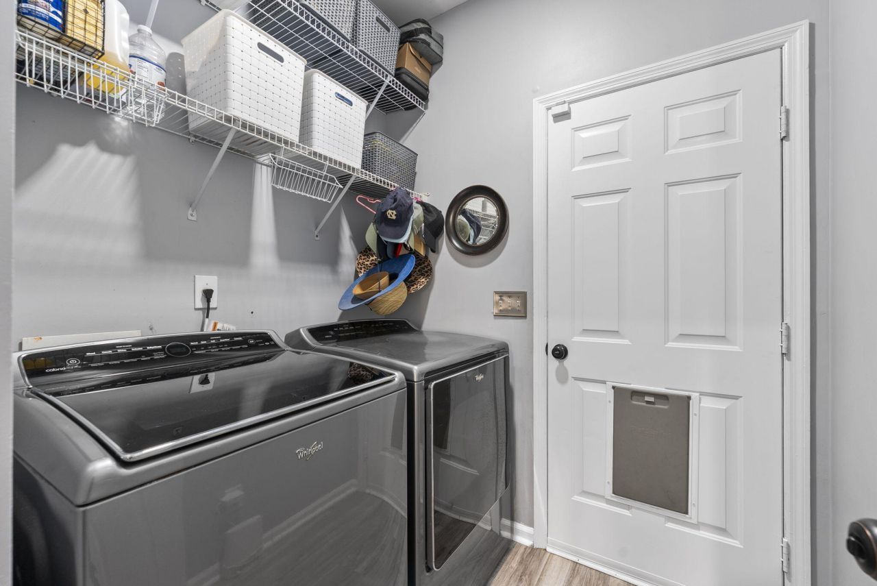 621 Antebellum Lane Photo 36