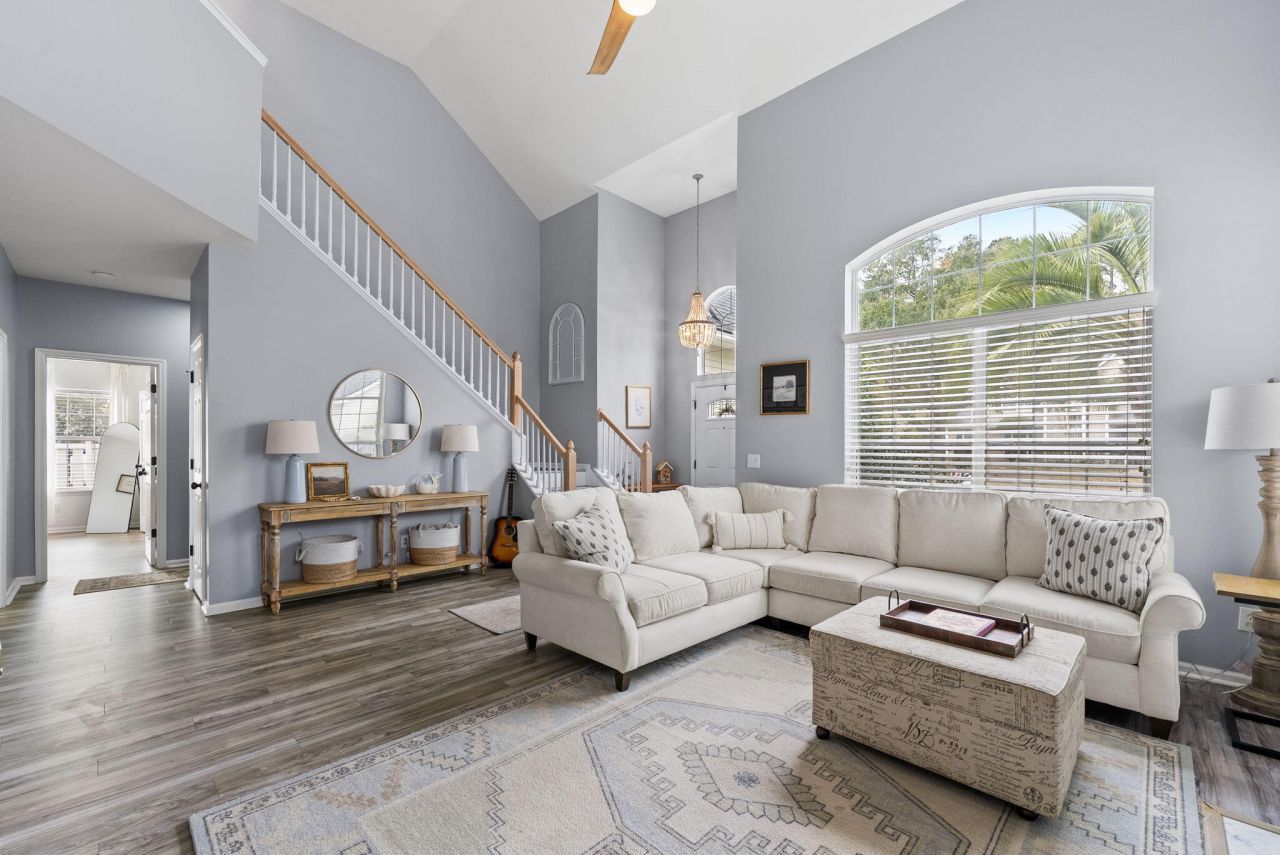 621 Antebellum Lane Photo 6