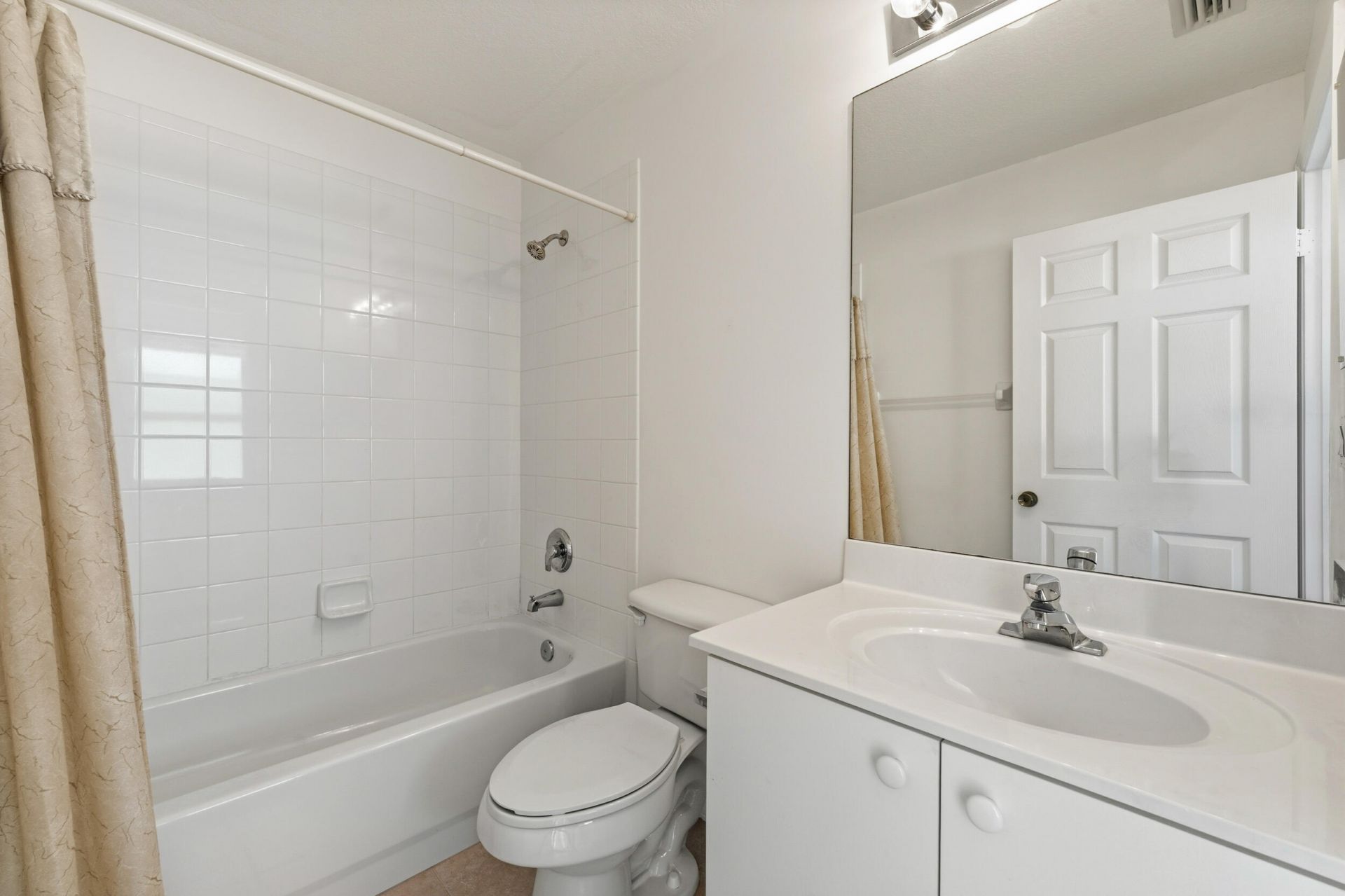 220 SW Lake Forest Way, Port Saint Lucie, FL 34986 Photo