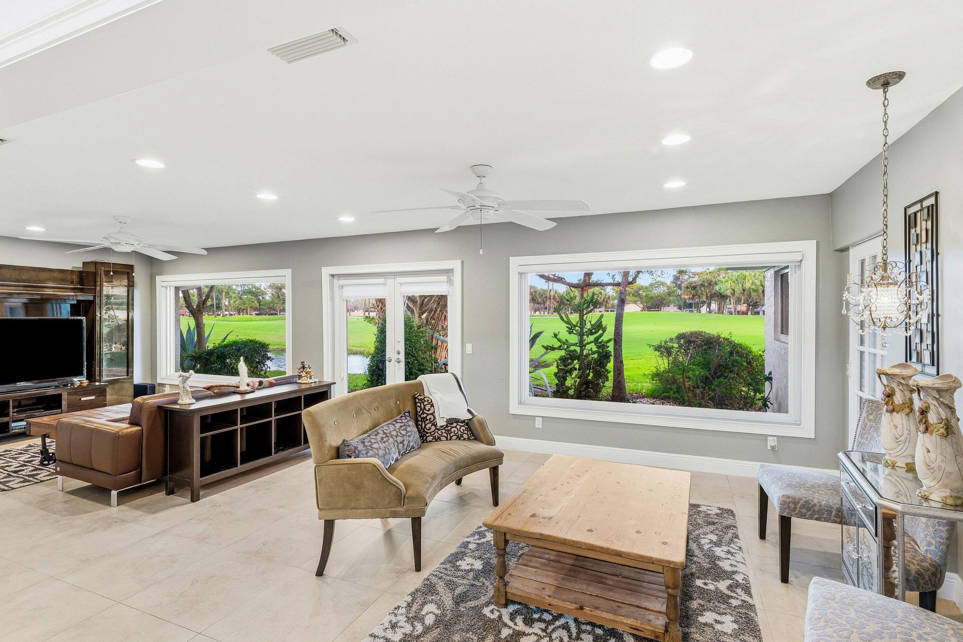 24 Cambridge Drive, Boynton Beach, FL 33436 Photo